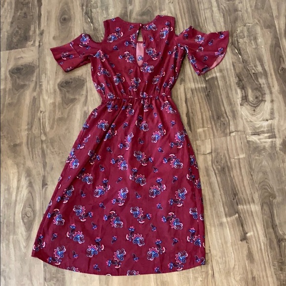 Lily Bleu Maroon Paisley Walk Through Romper - Picture 5 of 6